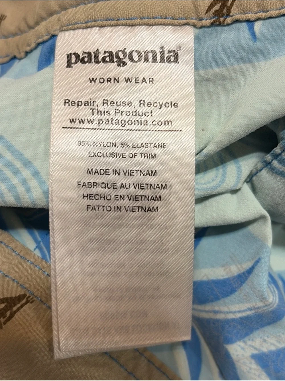 Patagonia Wavefarer Board Shorts Blue Print Swim Trunks STY86731 SP19